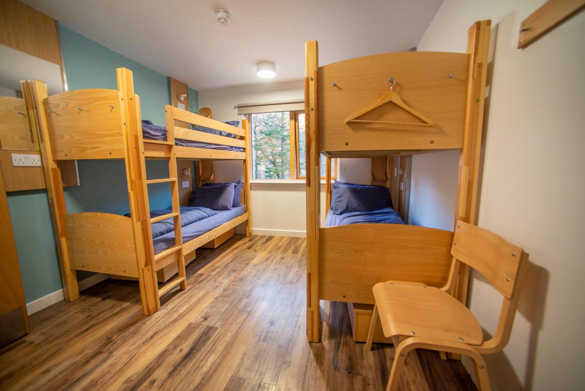 Glen Nevis Youth Hostel Φορτ Γουίλιαμ Εξωτερικό φωτογραφία A bunk room at the hostel