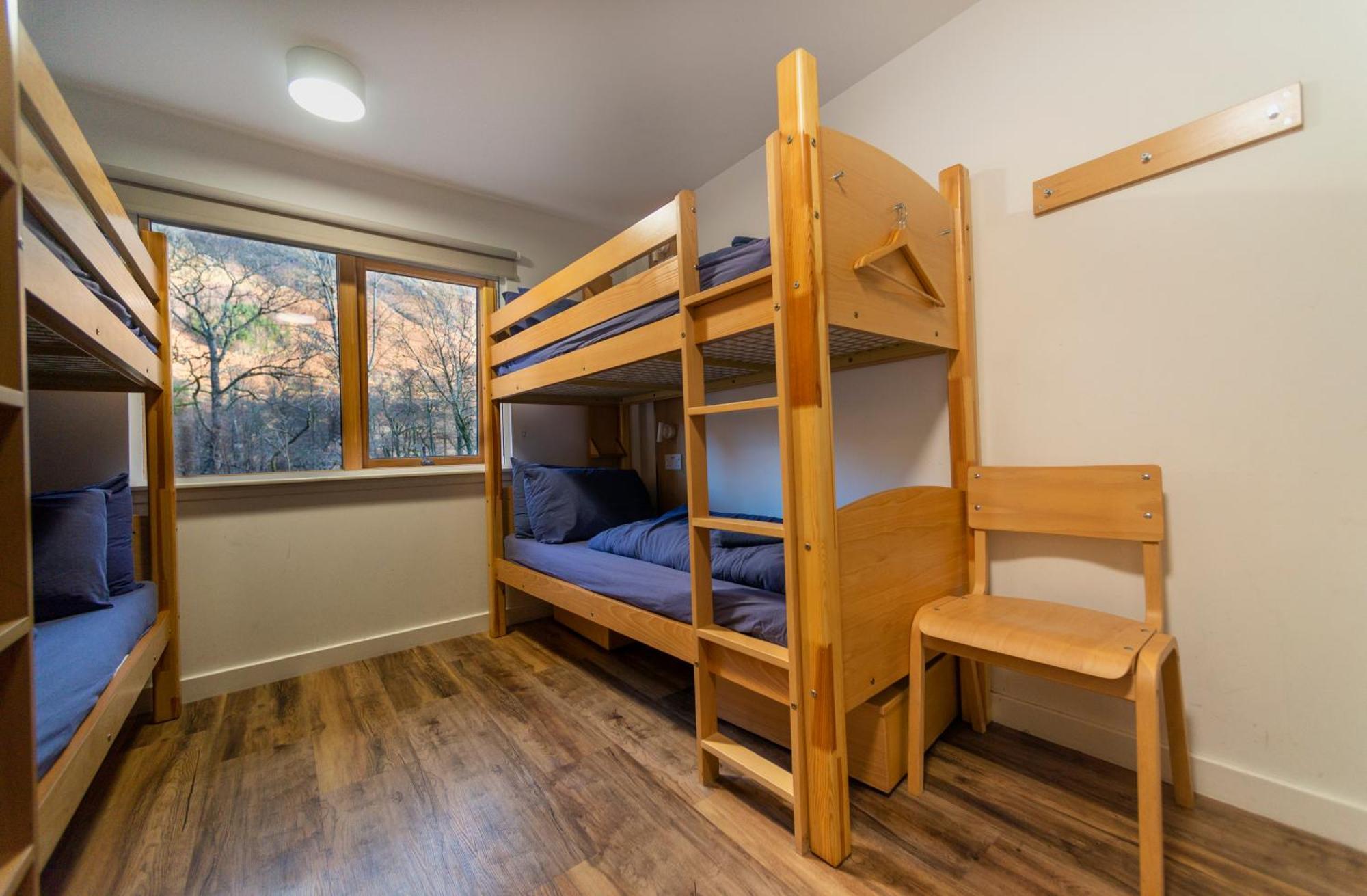 Glen Nevis Youth Hostel Φορτ Γουίλιαμ Εξωτερικό φωτογραφία A bunk room at the hostel